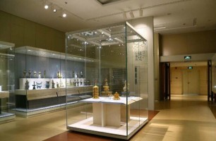 玻璃在展廳設(shè)計中被廣泛應(yīng)用